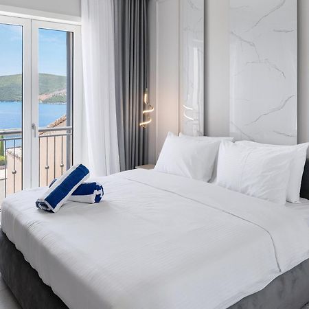 Lustica Bay Lägenhet Tivat Exteriör bild