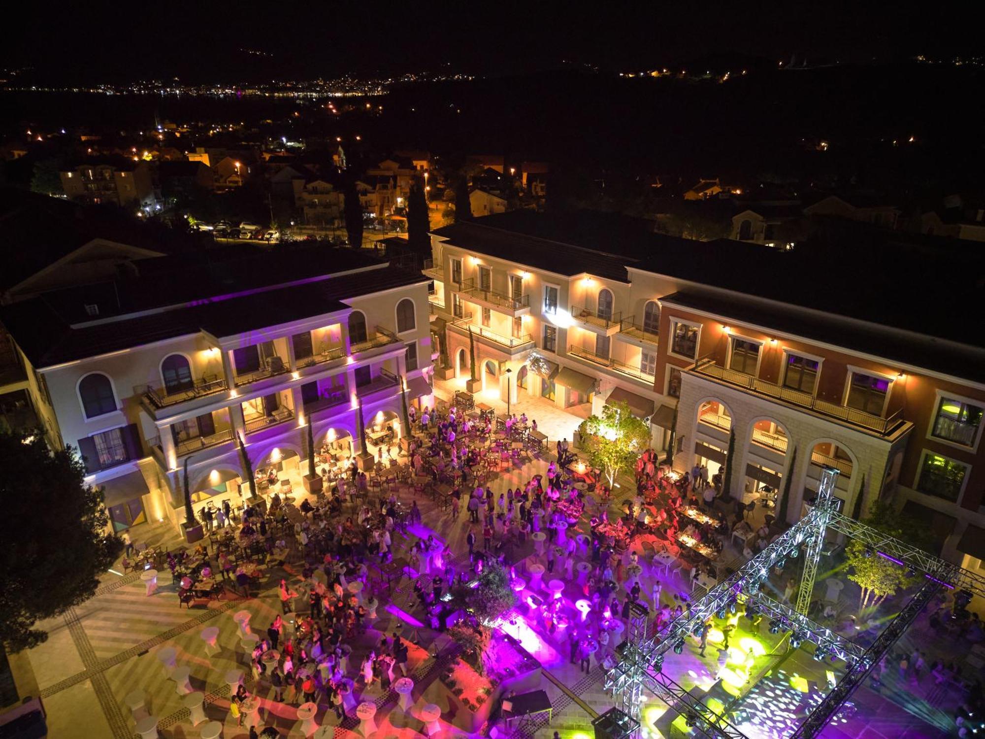 Lustica Bay Lägenhet Tivat Exteriör bild