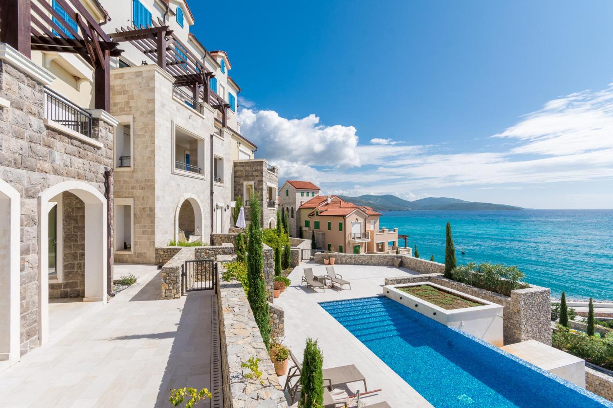 Lustica Bay Lägenhet Tivat Exteriör bild